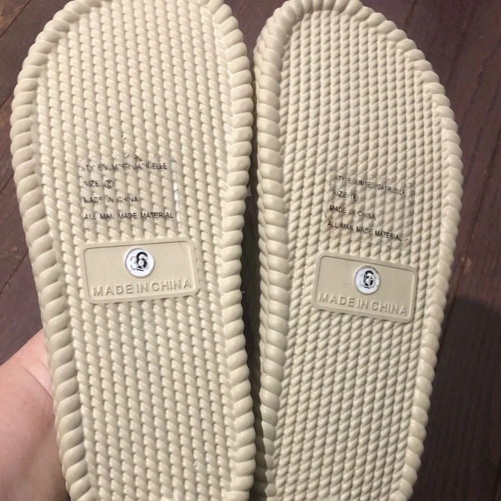 Ivory Rope-Texture Platform Flip Flops - Picture 6 of 6